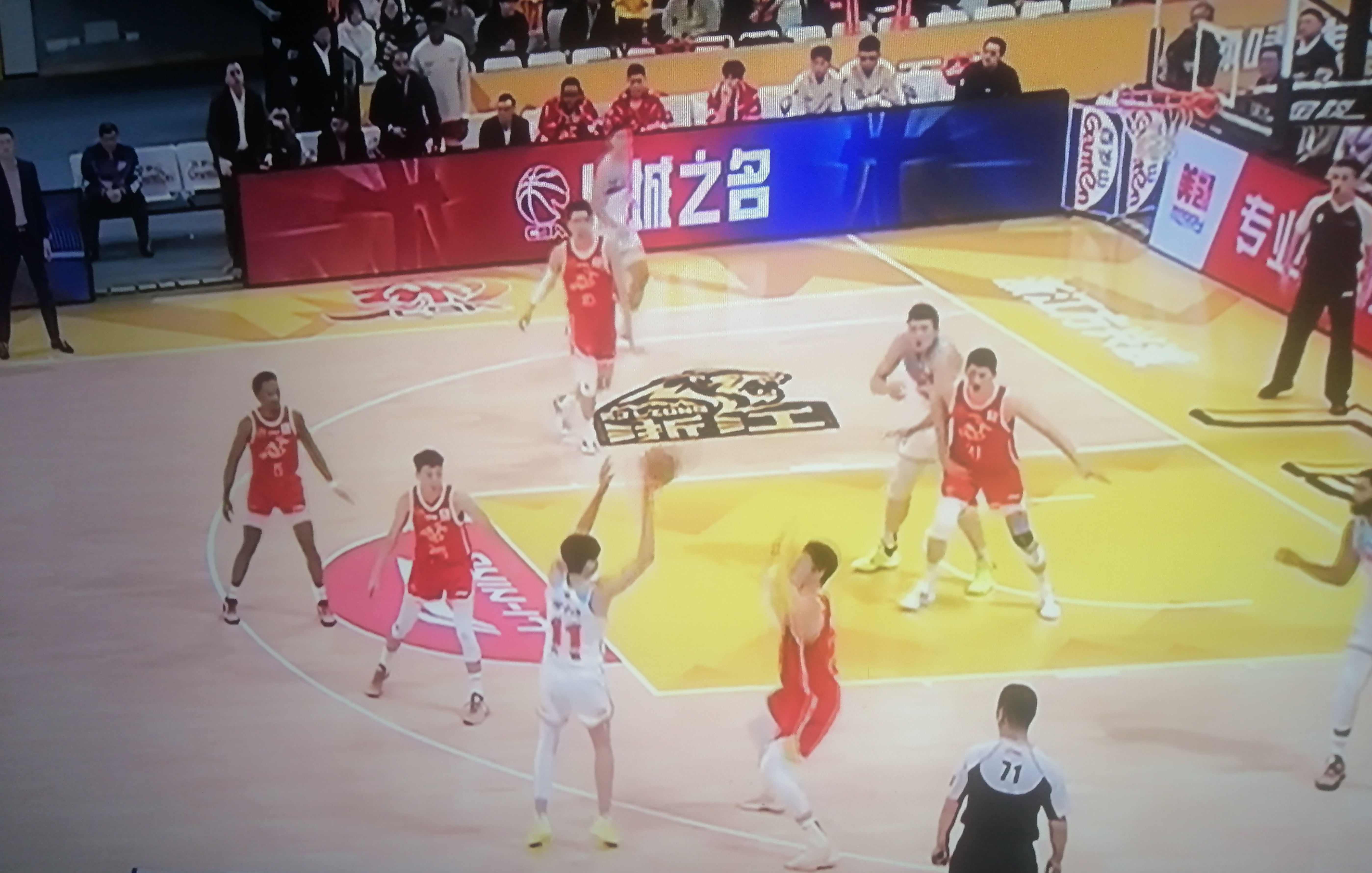 湖北男篮主场被浙江队逆转，失去优势