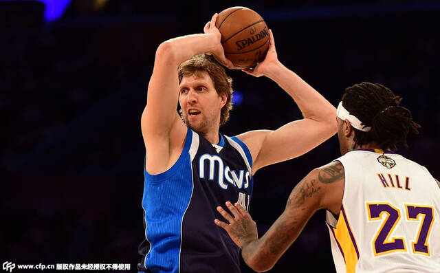 世俱杯直播-小牛队客场惨败马刺队,遭遇五连败