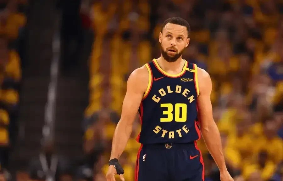 火箭客场擒湖人,将系列赛拖入抢七 火箭客场擒湖人,将系列赛拖入抢七