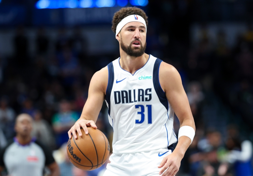 世俱杯冠军-雄鹿大胜独行侠，东部霸主势不可挡