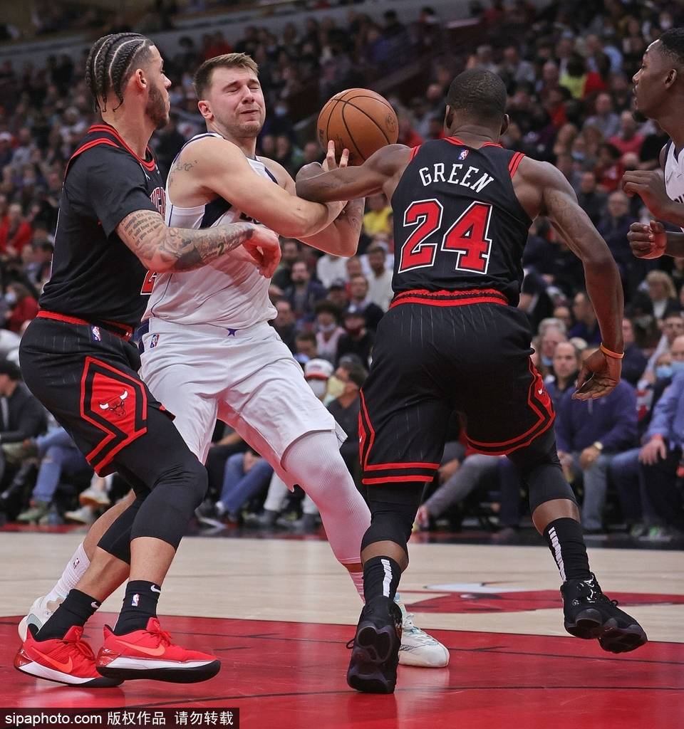 公牛擒下独行侠，主场势不可挡